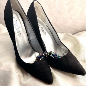 🔥🍅Hot Tomato 👠 Black Suede 4 inch pumps, Size 7.5M